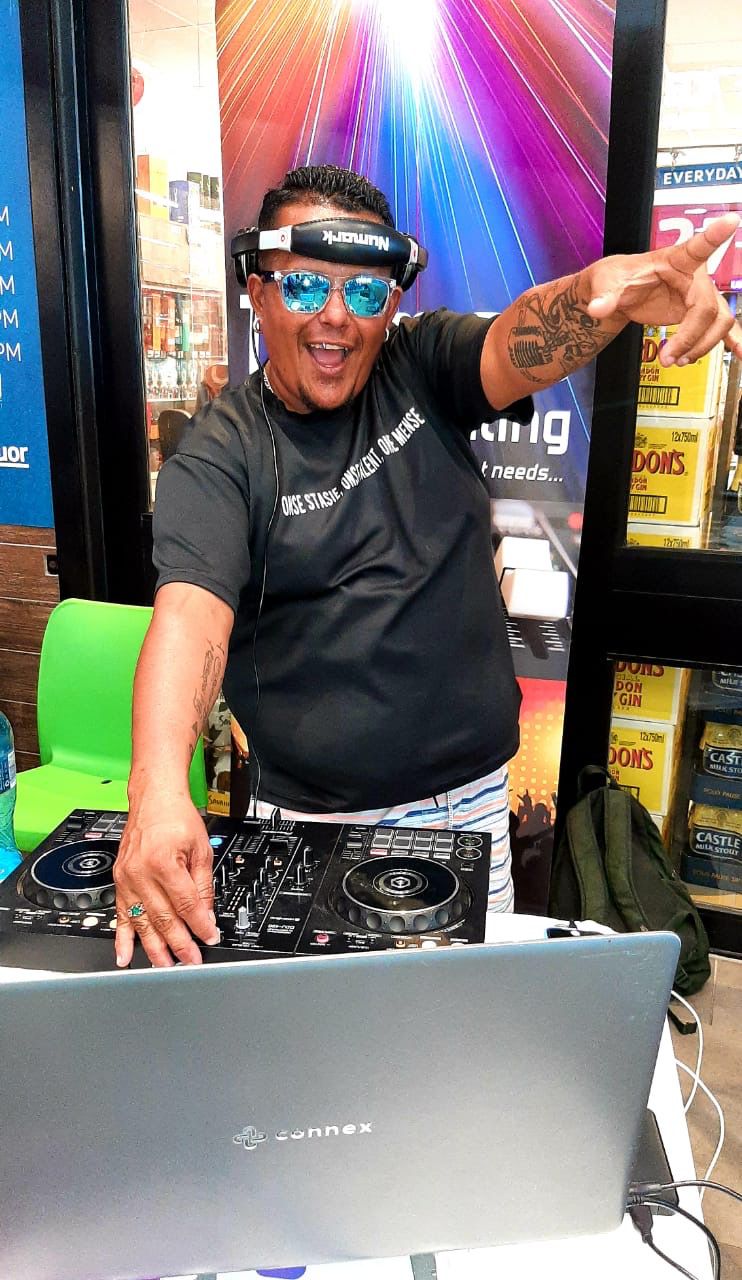 DJ Jayo SA performing